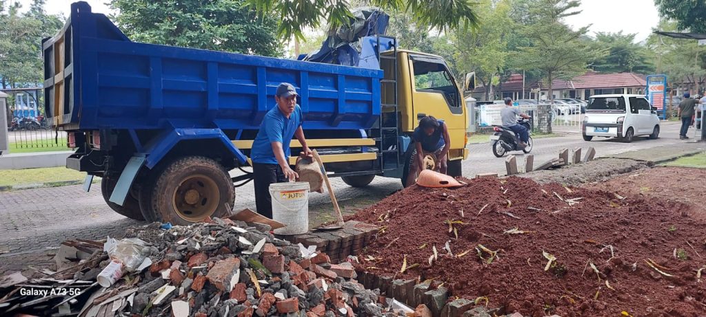 jasa buang puing jakarta timur